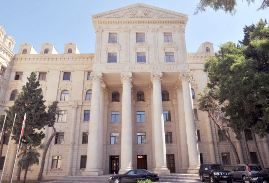 МИД: Азербайджан решительно осуждает террористические акты в Барселоне