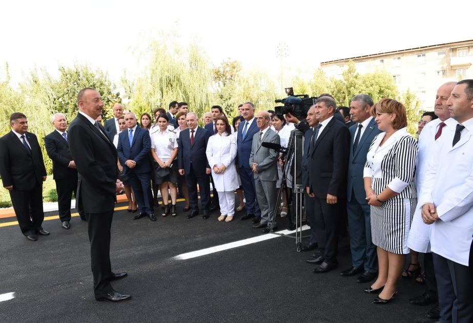 Staatspräsident Ilham Aliyev besucht zonales Veterinärlabor in Göygöl VIDEO
