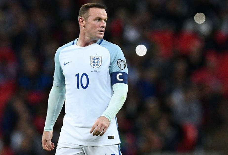 Английский футболист 6. Уэйн Руни 2003. Wayne Rooney England 9. Уэйн Руни в форме сборной Англии. Руни топ голы.