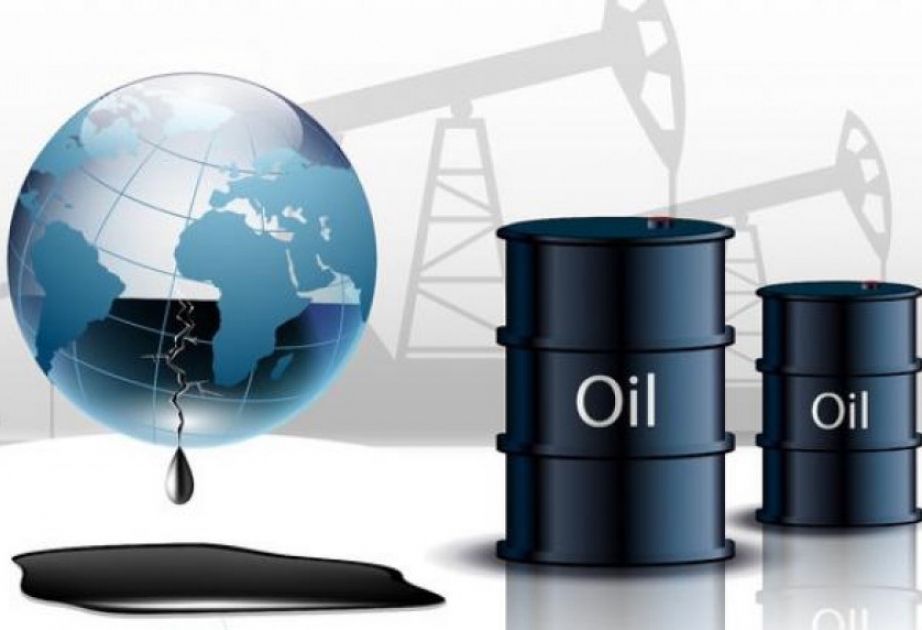 Azeri Light oil price falls on world markets