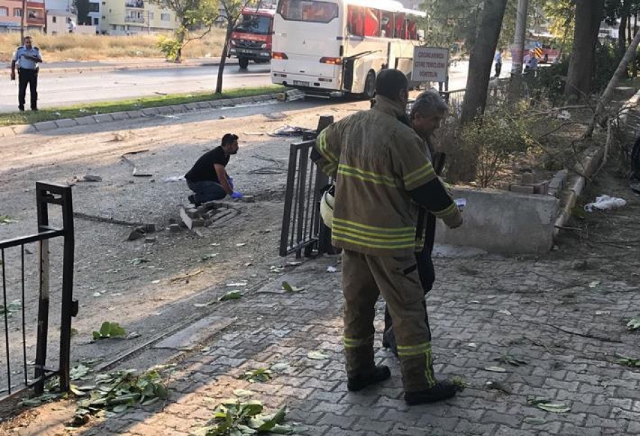 Blast injures 8 in western Turkey