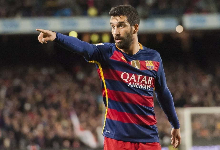 Arda Turan karyerasını “Barselona”da davam etdirəcək