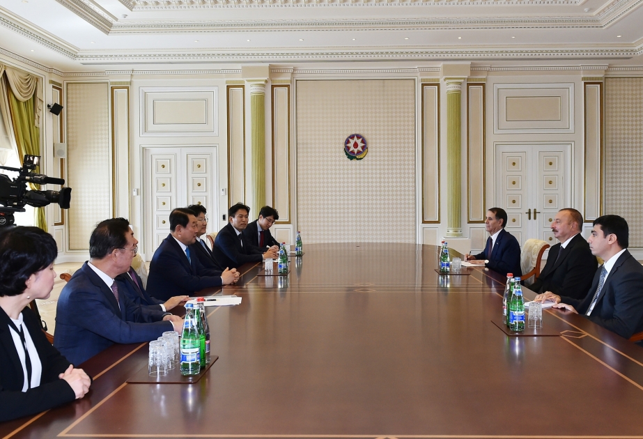 الرئيس علييف يستقبل وفد الجمعية الوطنية الكورية
