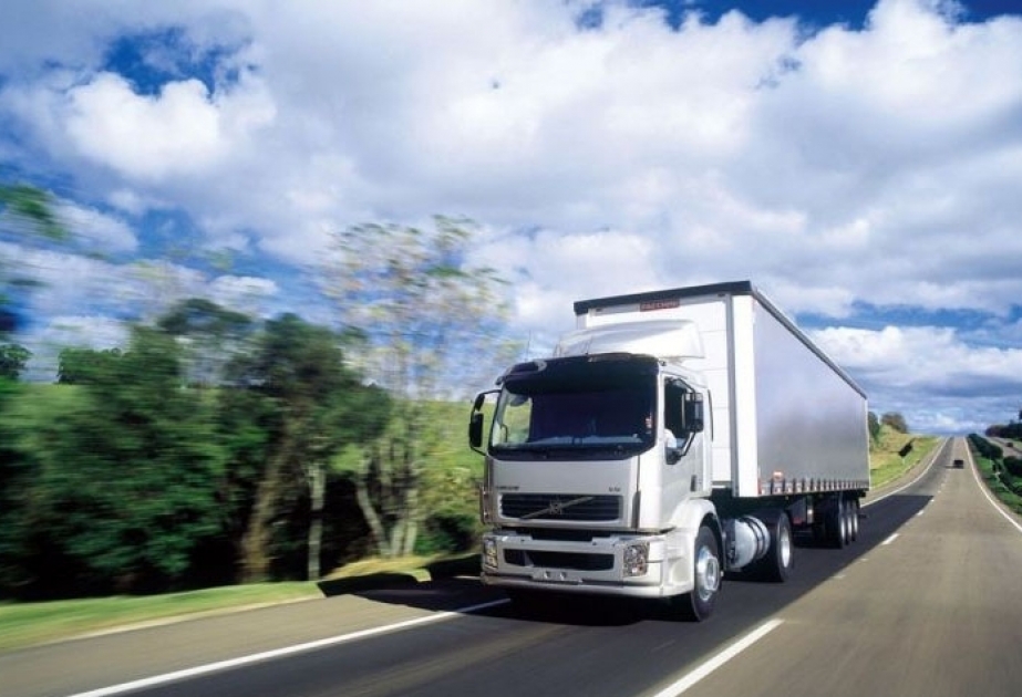 زيادة حجم نقل الشحن برا في باكو