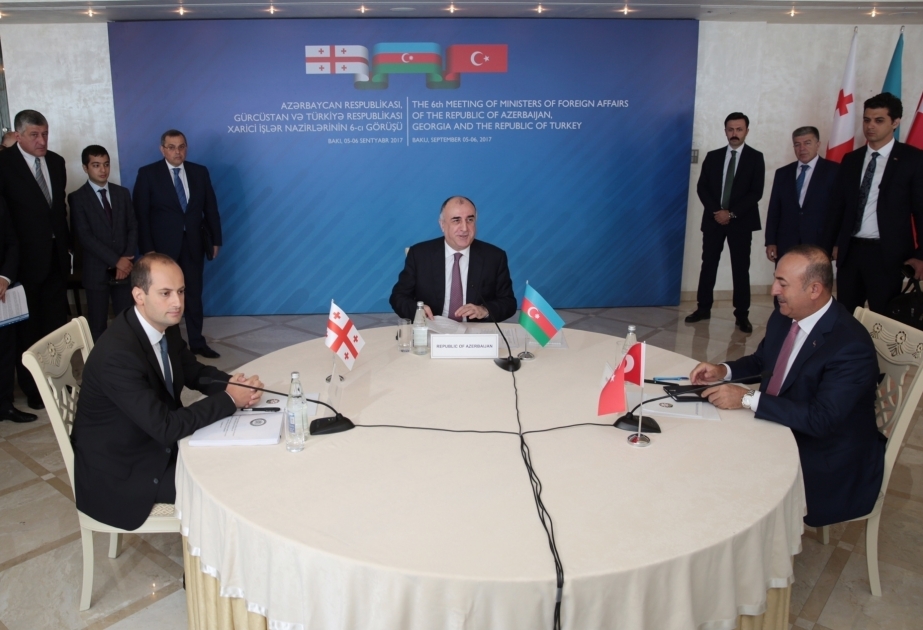 VI trilaterales Treffen der aserbaidschanischen, georgischen und türkischen Außenminister in Baku