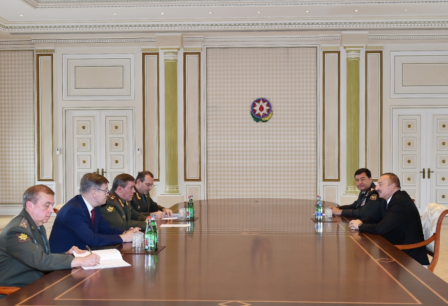 Президент Ильхам Алиев принял делегацию во главе с начальником Генерального штаба Вооруженных сил России ОБНОВЛЕНО ВИДЕО