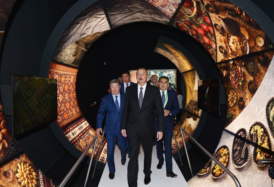 Prezident İlham Əliyev “EXPO 2017 Astana” beynəlxalq sərgisində Azərbaycanın və Qazaxıstanın milli pavilyonları ilə tanış olub VİDEO