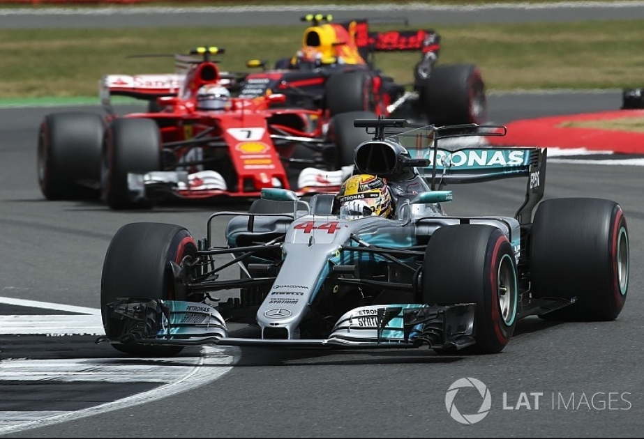 Singapore will favour Ferrari/Red Bull, says Mercedes