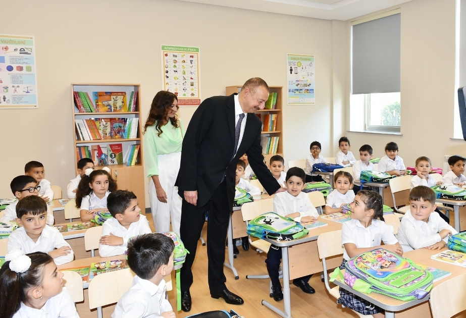 Staatspräsident weiht für Schule und Lyzeum Nr. 20 neu gebautes Gebäude im Yasamal Stadtbezirk ein VIDEO