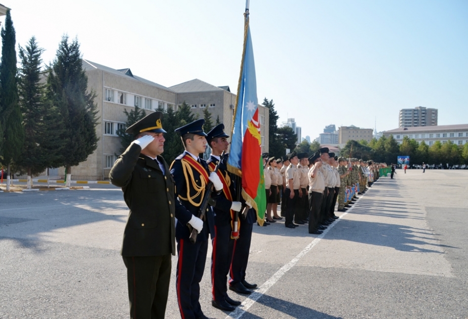 Müdafiə Nazirliyinin xüsusi təyinatlı təhsil müəssisələrində Bilik Günü qeyd edilib