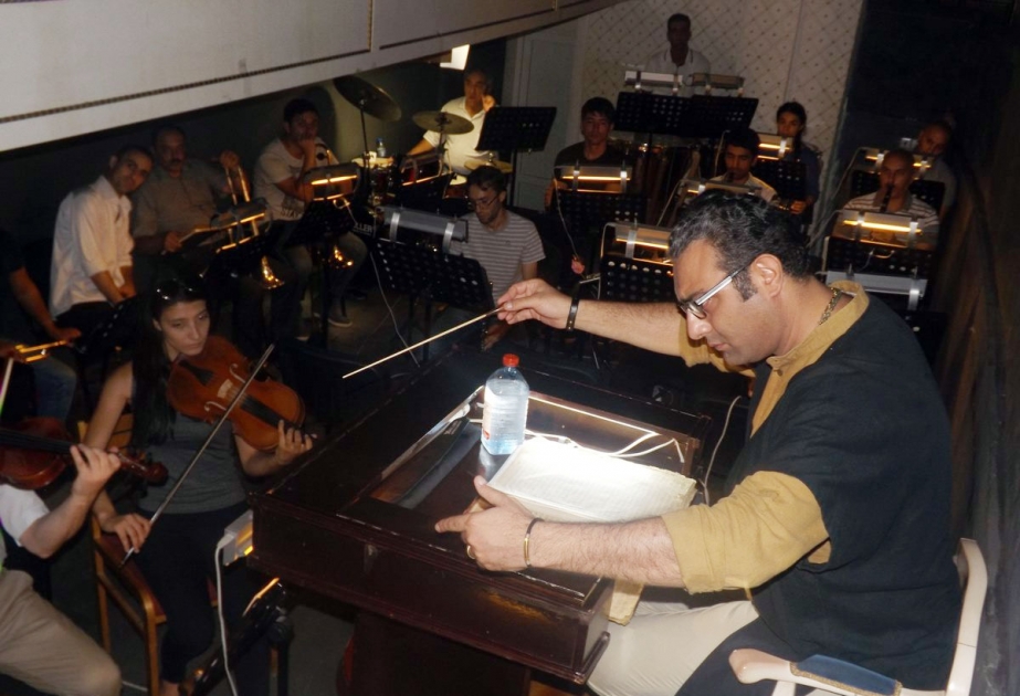 İranlı dirijor Bakı teatrında iki tamaşanı idarə edəcək