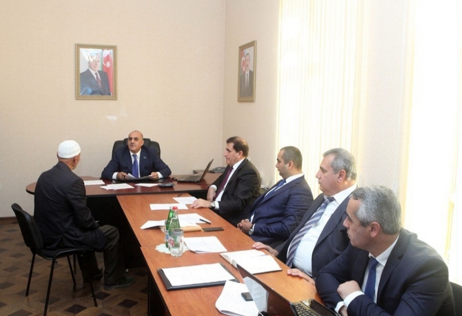 Глава Минтруда принял в Агджабеди жителей пяти районов