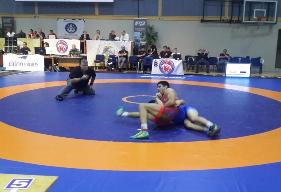 Azərbaycan güləşçiləri hərbçilərin dünya çempionatının dördüncü günündə üç medal qazanıblar