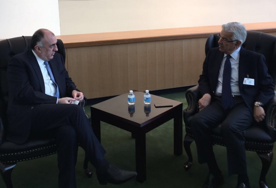 FM: Pakistan attaches special importance to development of relations with friendly Azerbaijan