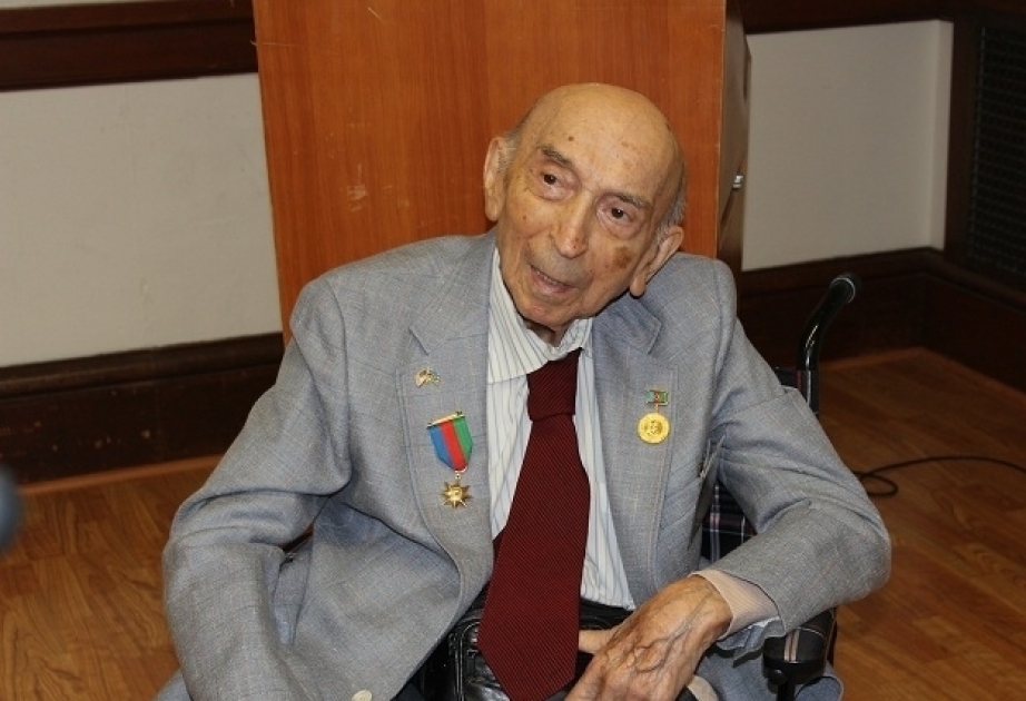 World-renowned scientist Lotfi Zadeh`s body arrives in Azerbaijan