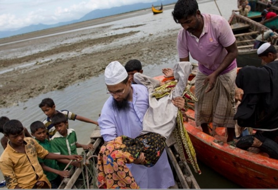 Vor Bangladeschs Küste ein Boot mit Rohingya-Flüchtlingen gekentert