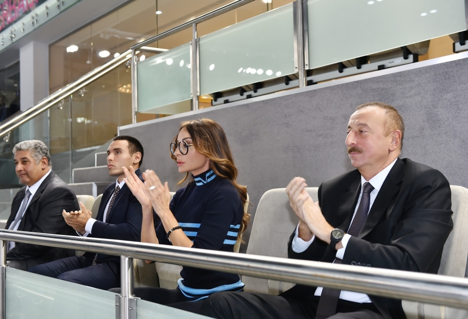 Azerbaijan qualifies for semifinal of women’s EuroVolley after defeating Germany  President Ilham Aliyev and first lady Mehriban Aliyeva watched the national team`s game VIDEO
