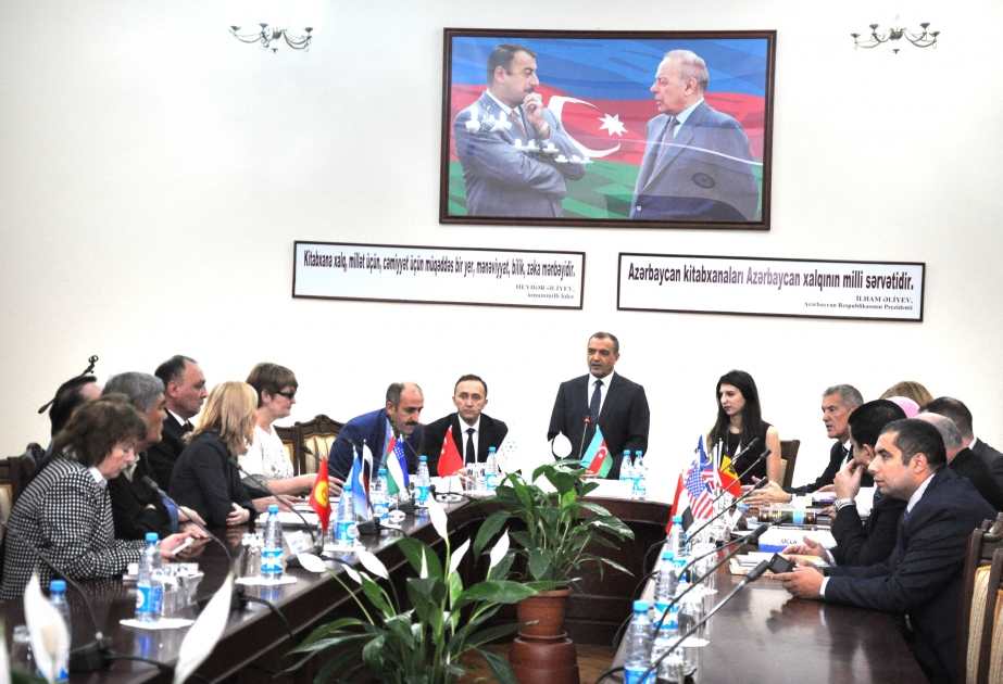 Milli Kitabxanaya xarici ölkə kitabxanalarına məxsus bir sıra kitablar hədiyyə edilib