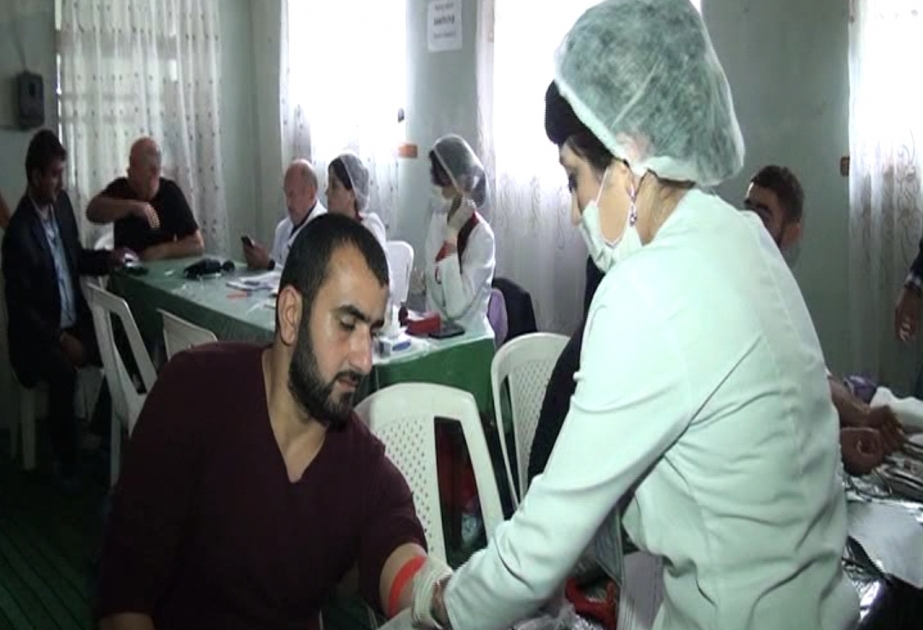 Aşura günü Lənkəranda keçirilən humanitar aksiyada 200 nəfər könüllü qan verib