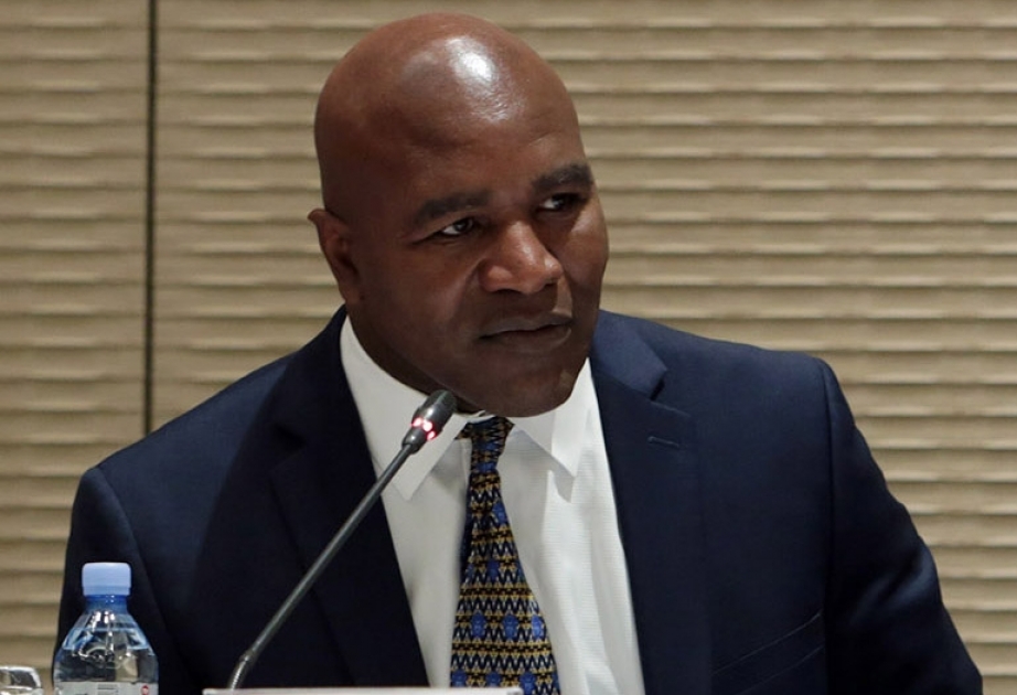 Evander Holyfield: I am given warm welcome in Baku