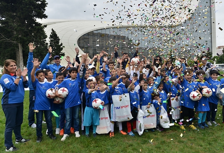 Bakıda kütləvi futbol həftəsi festivalı keçirilib