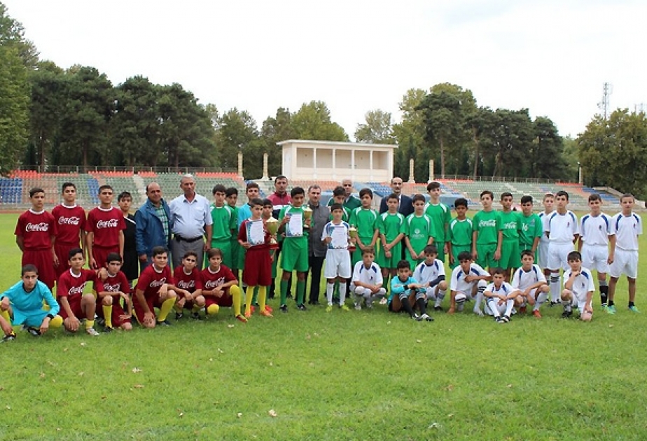 “Bərdə” futbol komandası Mingəçevirdə yarışın qalibi olub