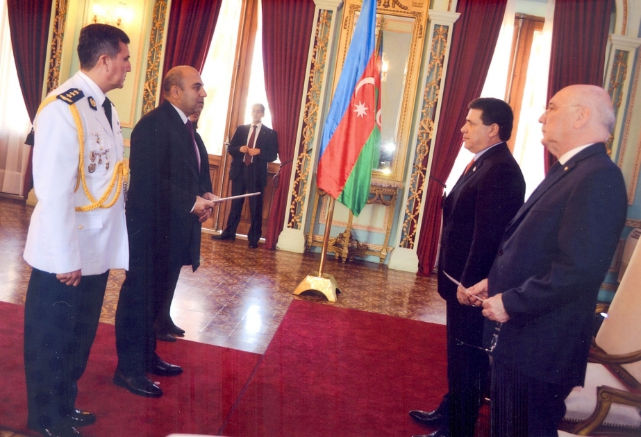 سفير أذربيجان يسلم أوراق اعتماده إلى رئيس باراغواي