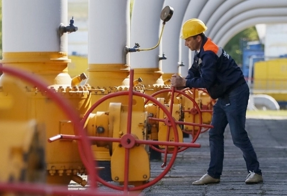 كازاخستان تباشر نقل الغاز الطبيعي إلى الصين