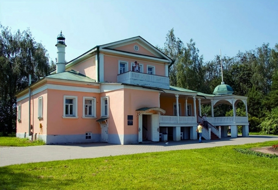Azərbaycan Sergey Yeseninin ev-muzeyinə eksponatlar hədiyyə edəcək