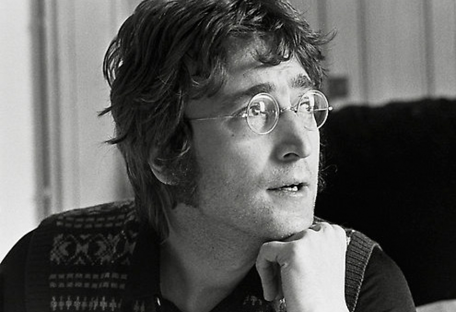 9 октября родился легендарный лидер The Beatles Джон Леннон - АЗЕРТАДЖ