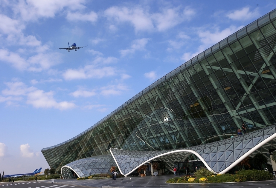 今年前九个月盖达尔·阿利耶夫国际机场客流量超过300万人次