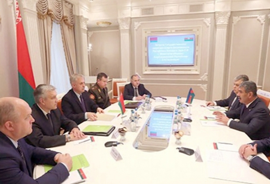 Entretien du ministre azerbaïdjanais de la Défense avec le secrétaire d’Etat du Conseil de sécurité biélorusse