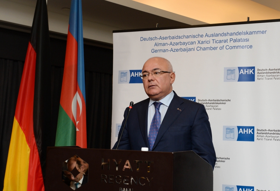 الحكومة الأذربيجانية تناقش تغير معدلات ضريبة الانتاج