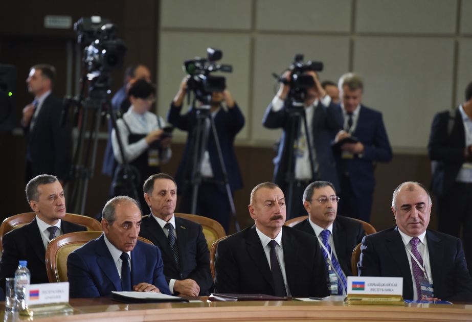 Le Conseil des chefs d’Etat de la CEI se réunit en format élargi à Sotchi Le président azerbaïdjanais Ilham Aliyev participe à la réunion VIDEO