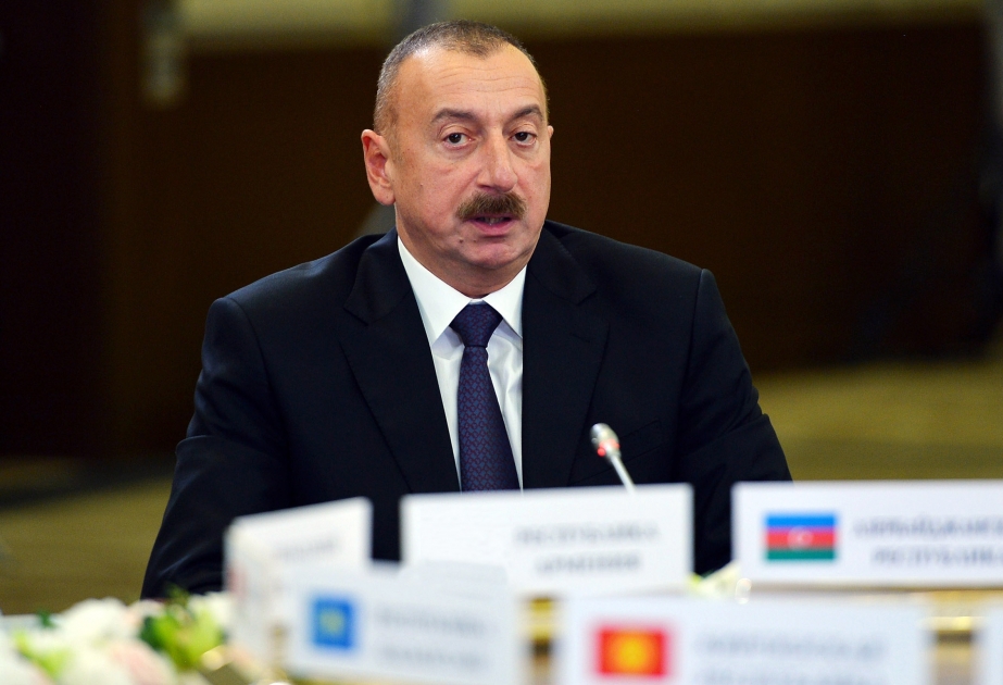 Staatspräsident Ilham Aliyev nimmt an Ratssitzung von GUS-Staatschefs in Sotschi teil VIDEO