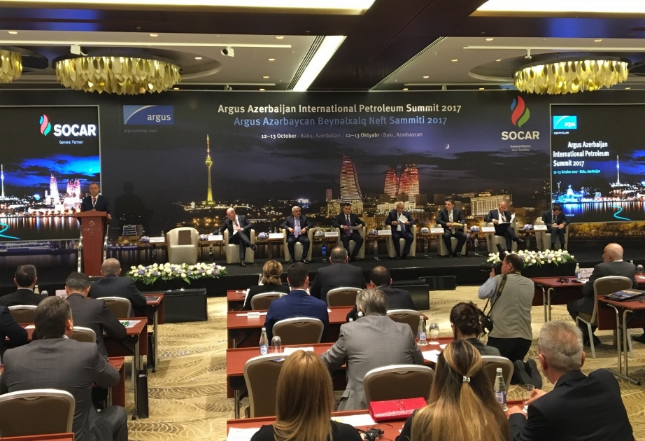 Le Sommet international du pétrole de Bakou entame ses travaux