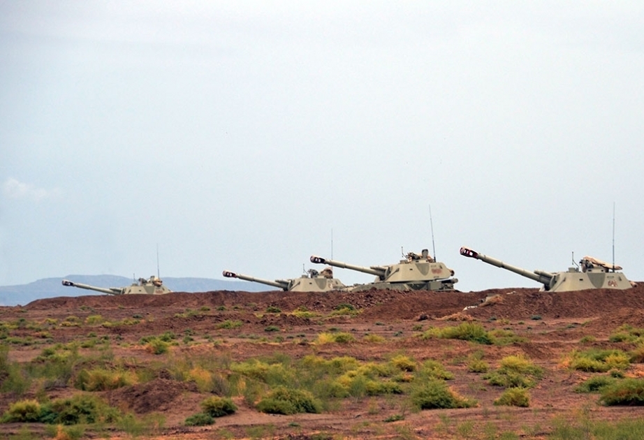 Les unités de roquettes et d’artillerie ont effectué des exercices de tirs de combat