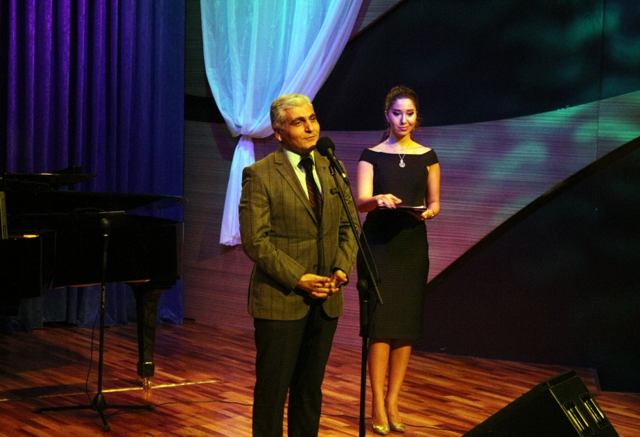 Unudulmaz opera ifaçısı yad olunub
