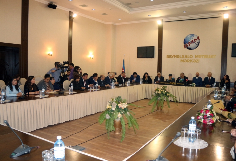 “Ana” şeirinə çəkilmiş diskin təqdimatı keçirilib