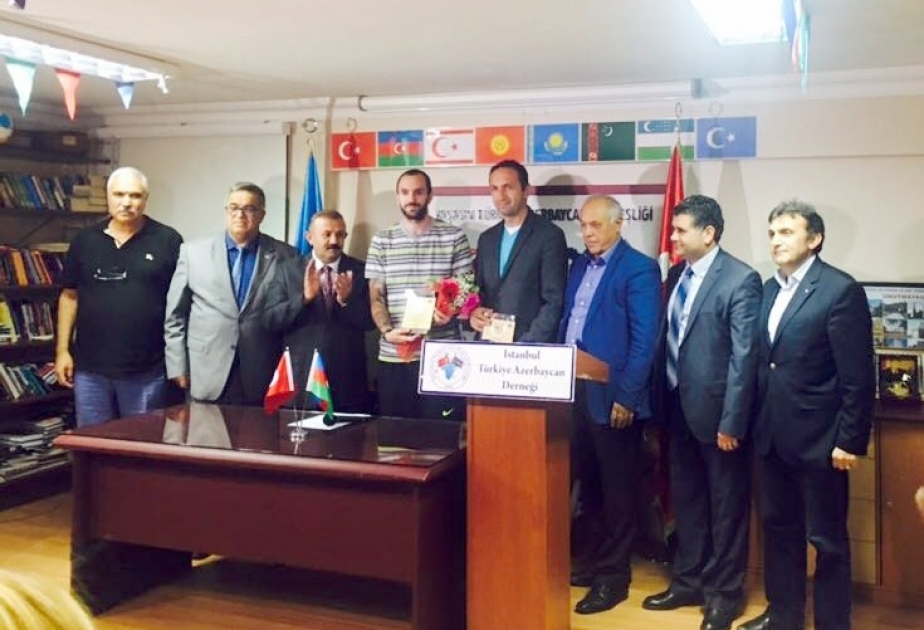 Atletika üzrə dünya çempionu Ramil Quliyev ilə İstanbulda görüş keçirilib