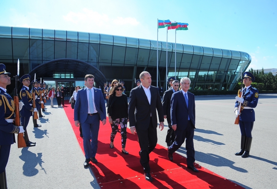 Le président bulgare termine sa visite officielle en Azerbaïdjan