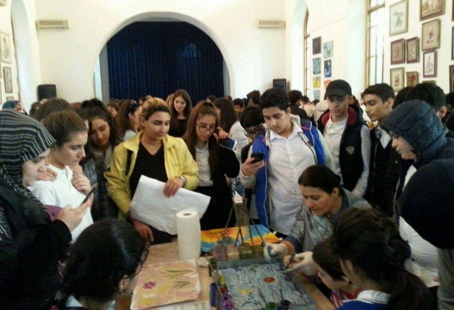 Bakıda “Etno-art” festivalında əl işləri nümayiş olunur