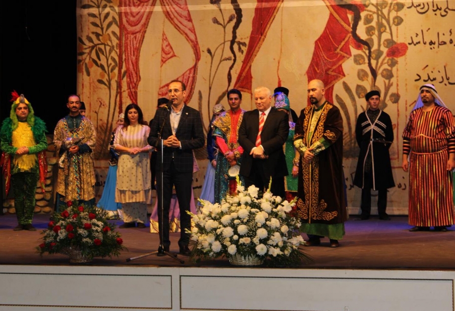 Musiqili Teatrda iranlı aktyorun “999-cu gecə”si