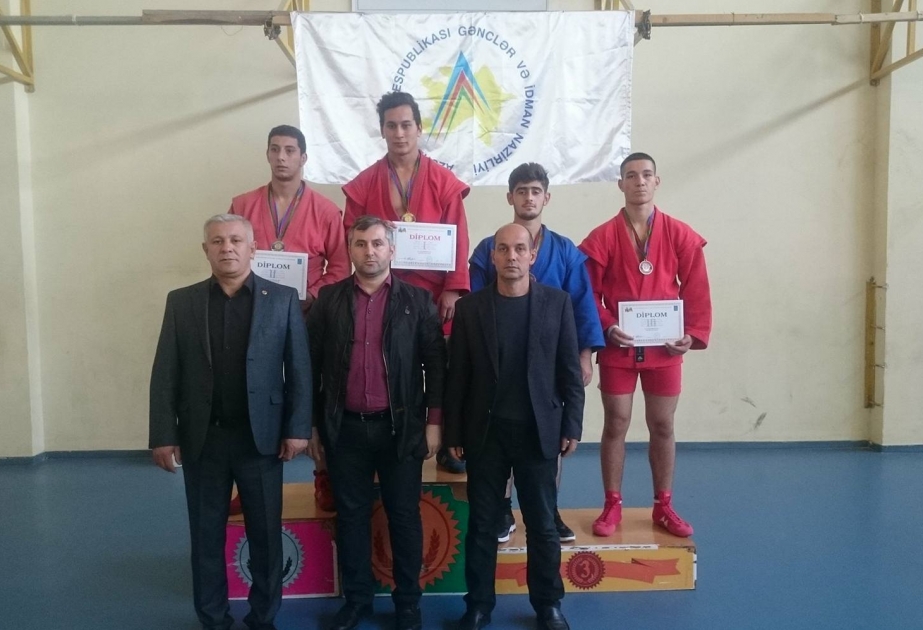 Gənclər arasında sambo üzrə açıq Bakı birinciliyinin qalibləri müəyyənləşib