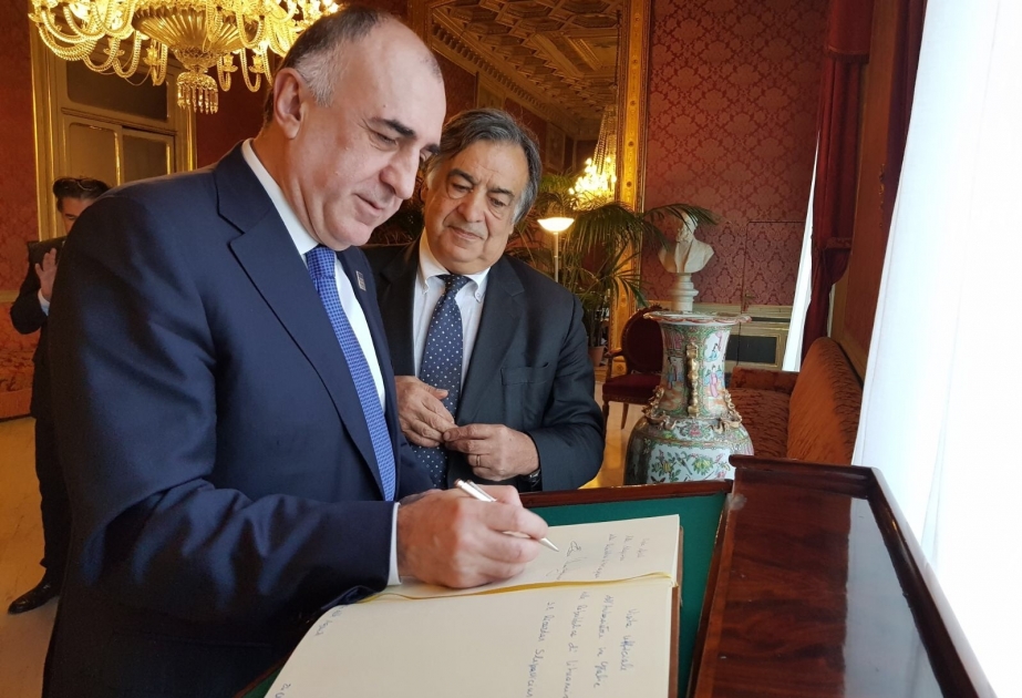 Azerbaijan, Palermo discuss how to develop relations