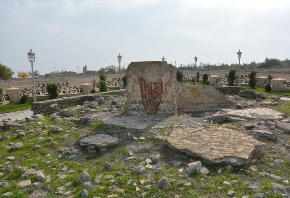 Maragha-150, monument qui dénonce les revendications territoriales des Arméniens contre l'Azerbaïdjan