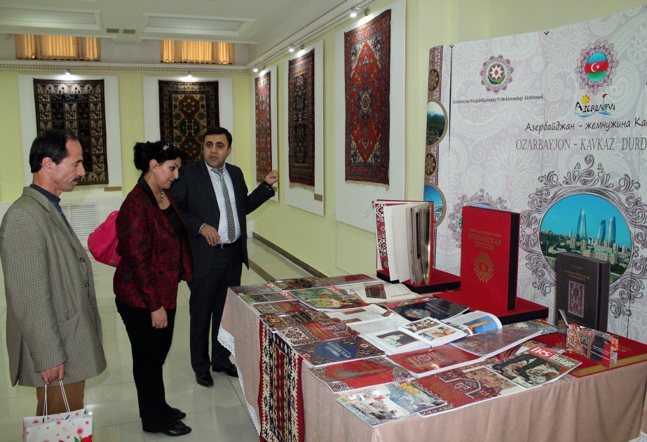 Azərbaycanlı yazıçı Özbəkistanda Heydər Əliyev adına Azərbaycan Mədəniyyət Mərkəzində olub