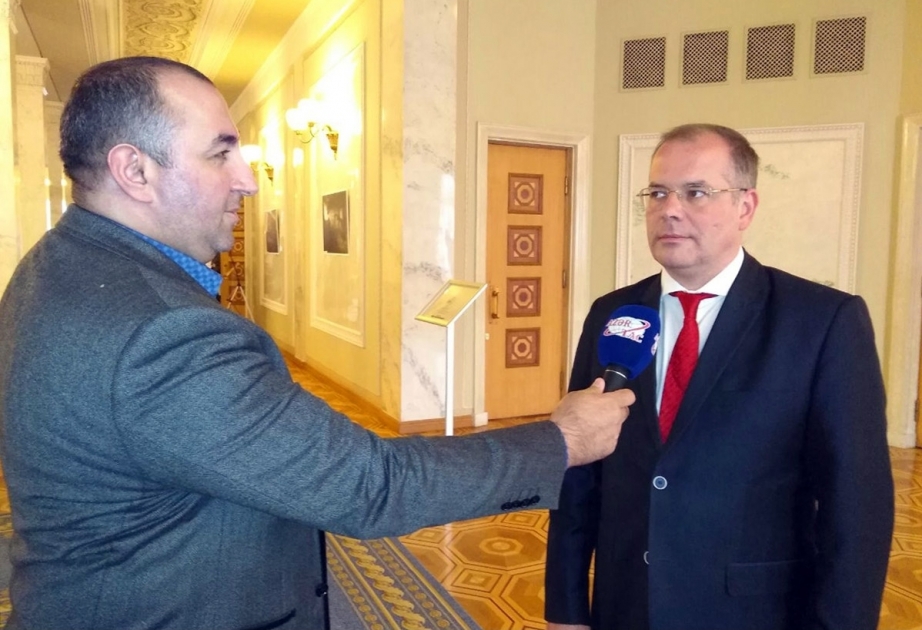 Le député letton Mamykine : Le chemin de fer Bakou-Tbilissi-Kars apportera des bénéfices économiques et politiques