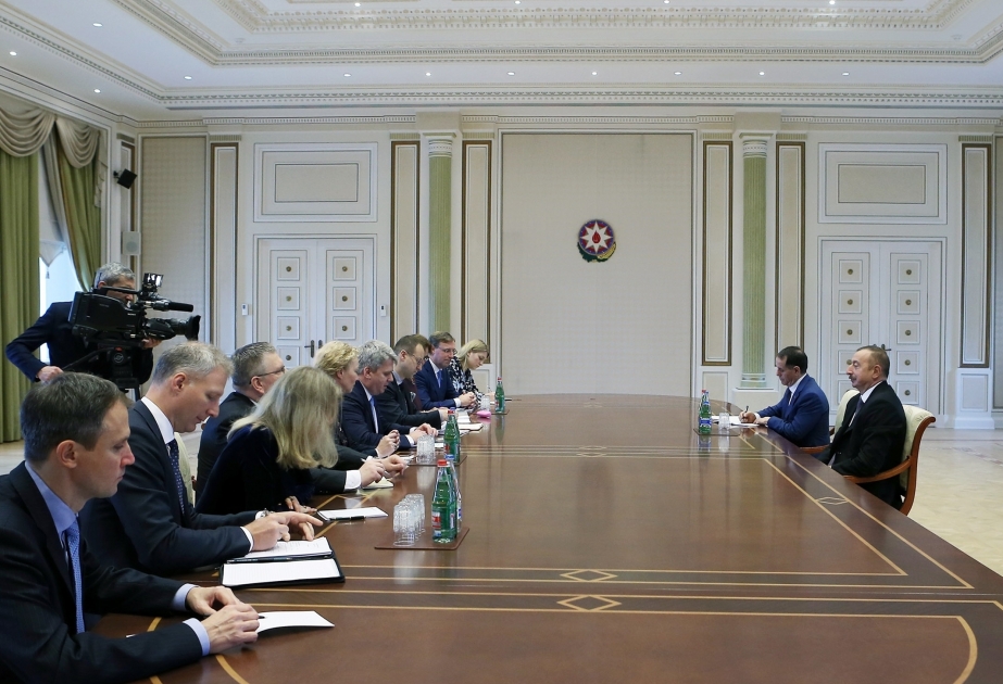 Le président Ilham Aliyev a reçu les ambassadeurs spéciaux du Partenariat oriental de l’UE VIDEO