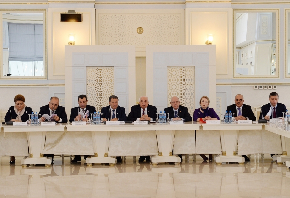 Milli Məclis komitələrinin birgə iclasında 2018-ci il dövlət büdcəsi haqqında layihənin müzakirəsi davam edib